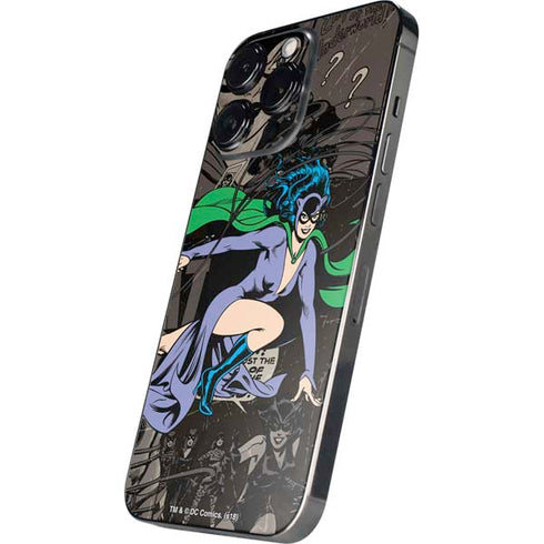 DC Comics Catwoman Vintage Action Pose Pattern iPhone 14 Pro Skin
